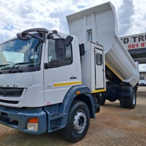2018 FUSO FJ16-230 6 Cube Tipper And Crew Cab