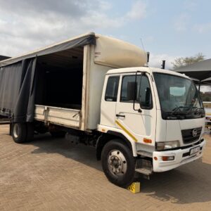 2017 Nissan UD90 8 Ton Curtain side with Dropside